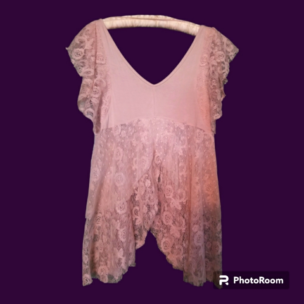 Free People top off white lace short sleeve Medium EUC